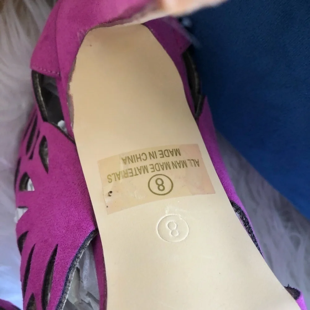 NWOT Liliana Putple Floral Heels